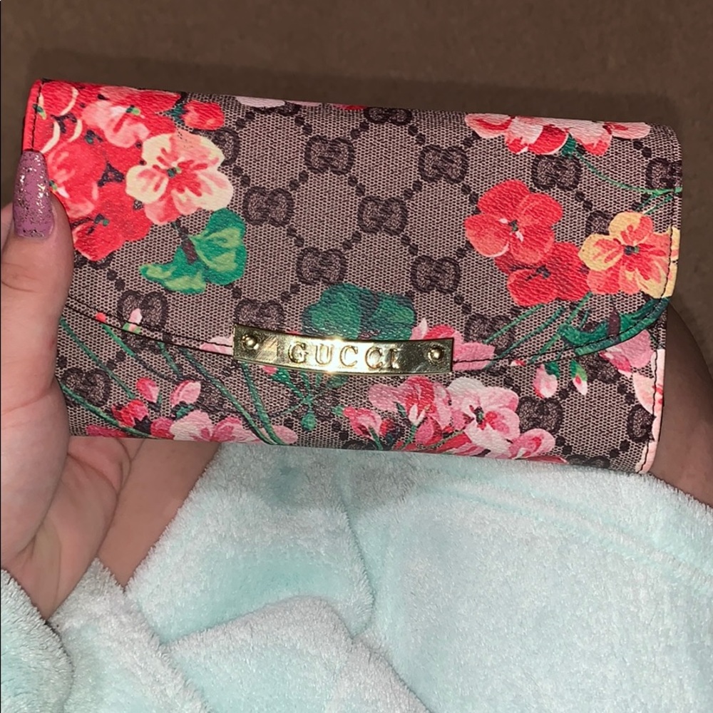 Gucci wallet
